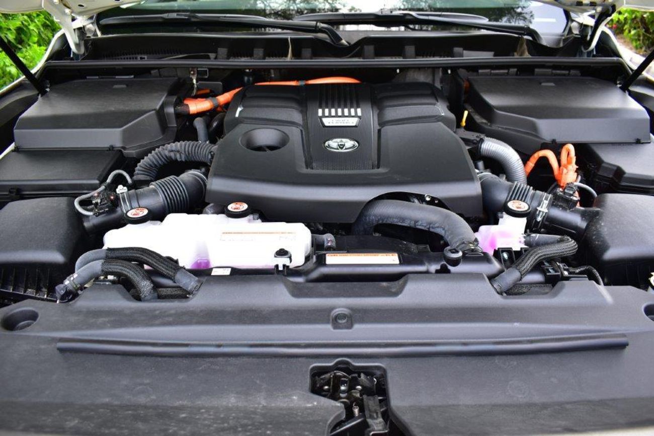 تويوتا لاند كروزر 2025 MODEL TOYOTA LC300 HYBRID VX V6 3.5L 7-SEATER AUTOMATIC TRANSMISSION