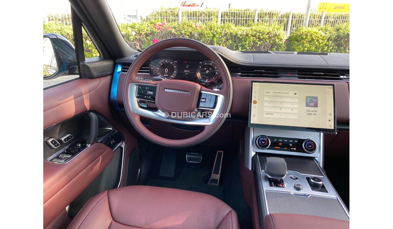 Land Rover Range Rover LWB AUTOBIOGRAPHY GCC SPEC UNDER WARRANTY AND SERVICE