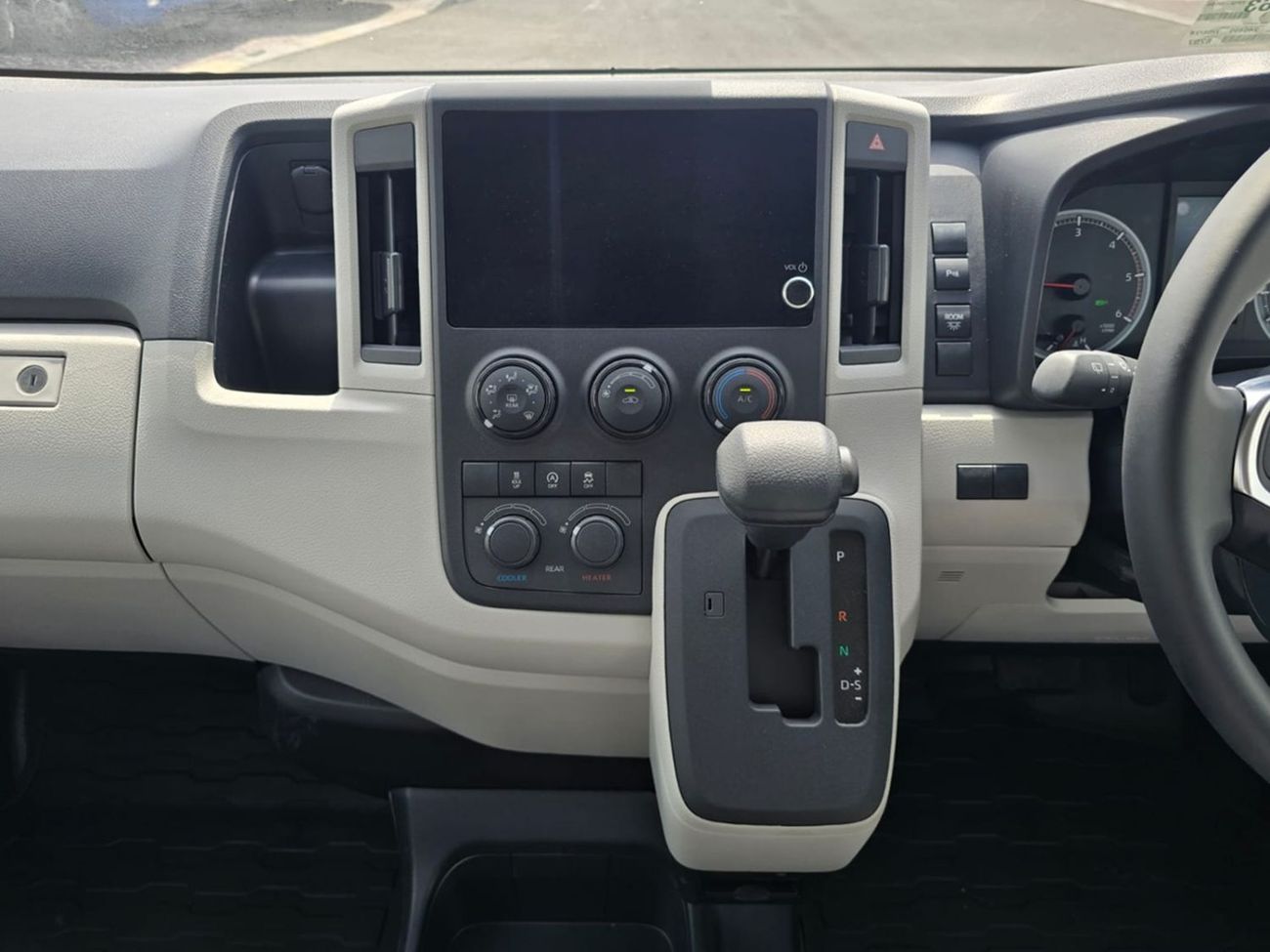 Toyota Hiace TOYOTA HIACE COMMUTER VAN RHD 2024 MODEL 2.8 L DIESEL AUTOMATIC(PM58033)