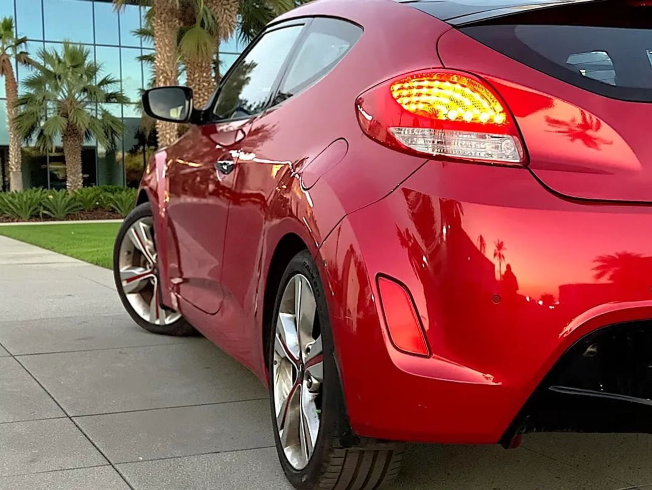 Hyundai Veloster GLS 1.6L GLS | 1.6L | |GCC | EXCELLENT CONDITION