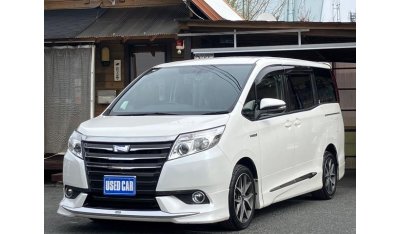 Toyota Noah ZWR80G