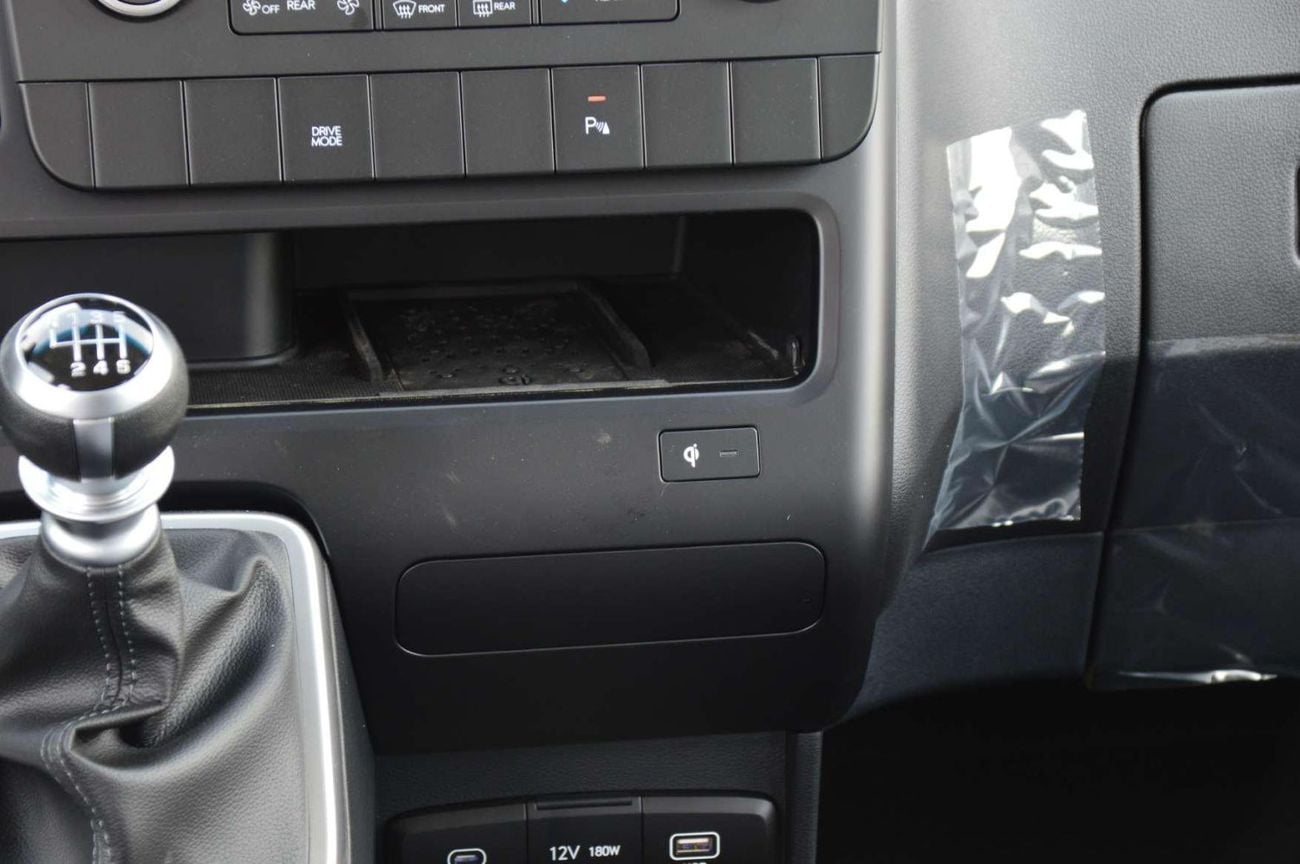 Hyundai Staria HYUNDAI STARIA 2.2L DIESEL MINIVAN 2026