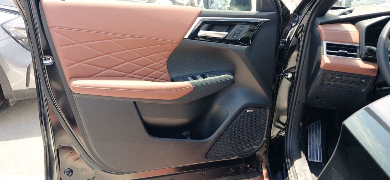 ميتسوبيشي آوتلاندر P Line 2.5L Petrol 4WD 2026YM