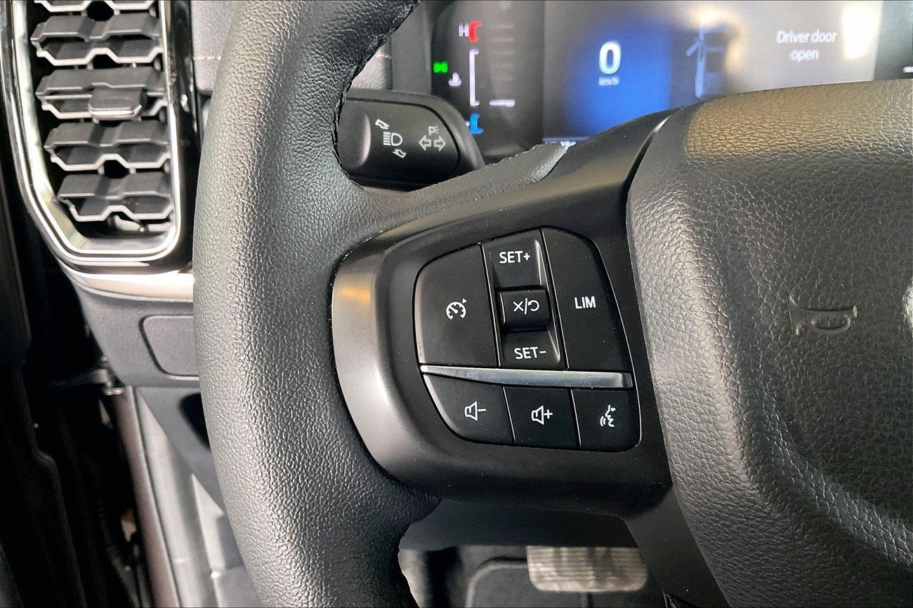 فورد ايفرست XLT | شامل الضمان | 0 ﺪﻔﻋﺓ ﺃﻮﻟﻯ