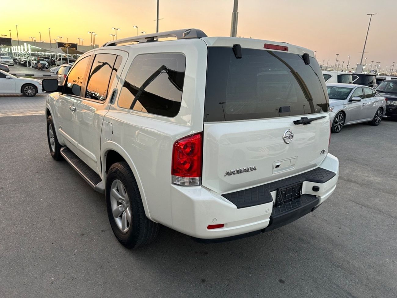 Nissan Armada SE