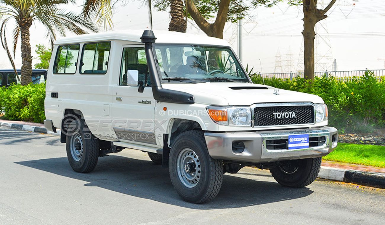 تويوتا لاند كروزر LC78 4.5 HARD TOP DIESEL AVAILABLE IN 2020 & 2019 MODEL