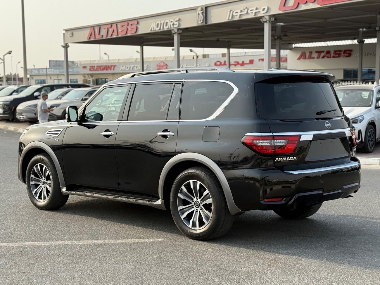Nissan Armada 4WD SL Full Option