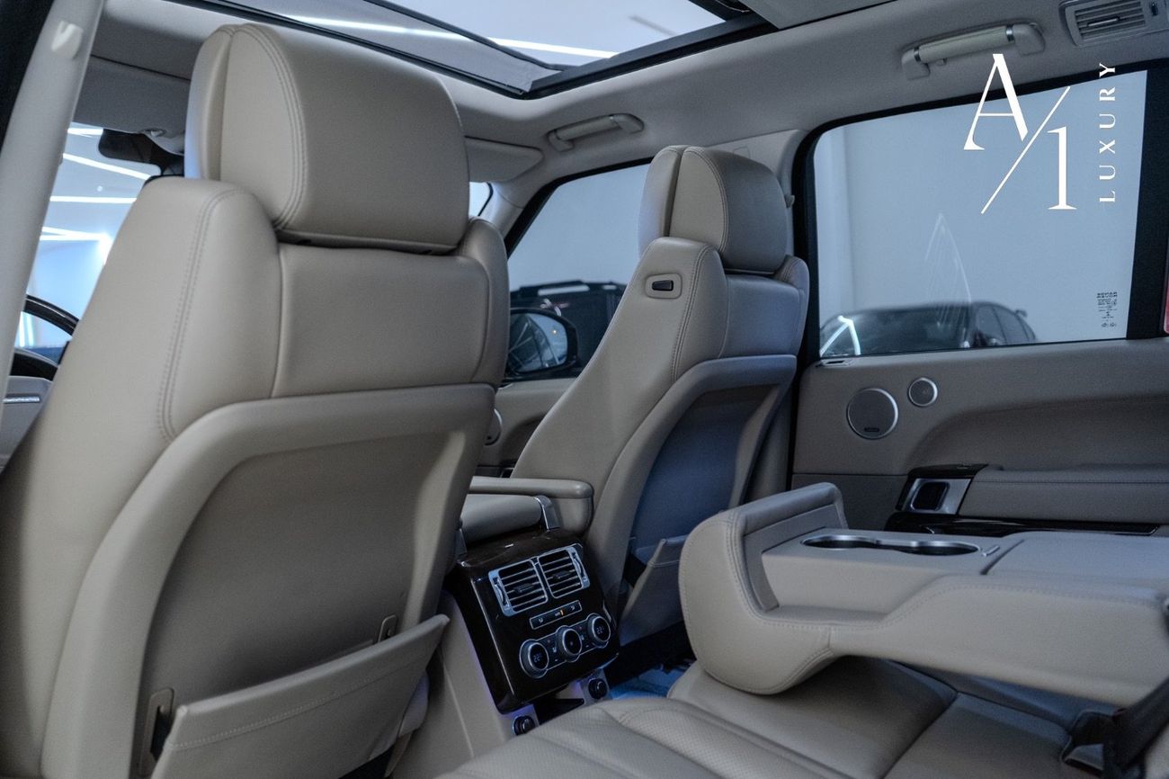 Land Rover Range Rover Evoque 2016 Range Rover Vogue SE, Full Service History, Excellent Condition, GCC Spec