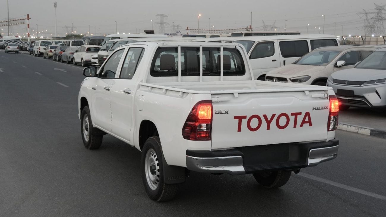 تويوتا هيلوكس TOYOTA HILUX 2.4 M/T