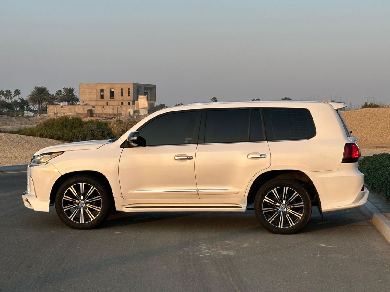 Lexus LX 570 Lexus LX570