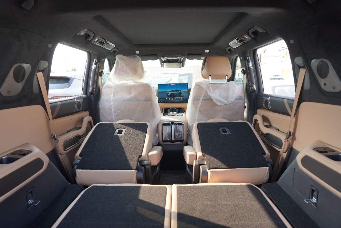 BYD Leopard 8 Smart and Brave Flagship Edition (6 Seats) 2025 BYD Leopard 8 Flagship plug in Hybrid 2.0L VIP 6-sea