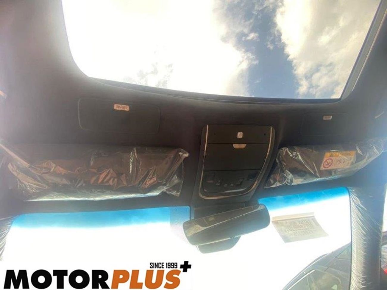 Lexus LS500 HYBRID EXCLUSIVE AWD with "Ottoman Seat”