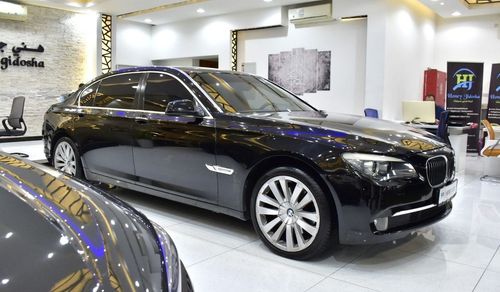 بي أم دبليو 730Li EXCELLENT DEAL for our BMW 730Li ( 2012 Model ) in Black Color GCC Specs