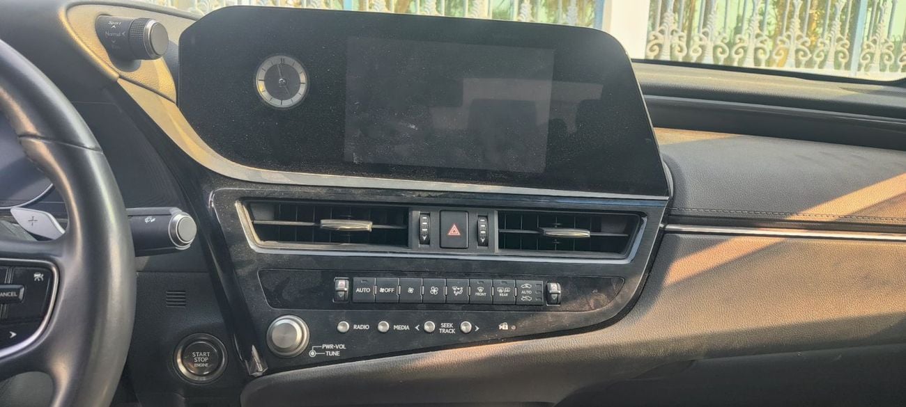 لكزس ES 350 F-Sport 3.5L