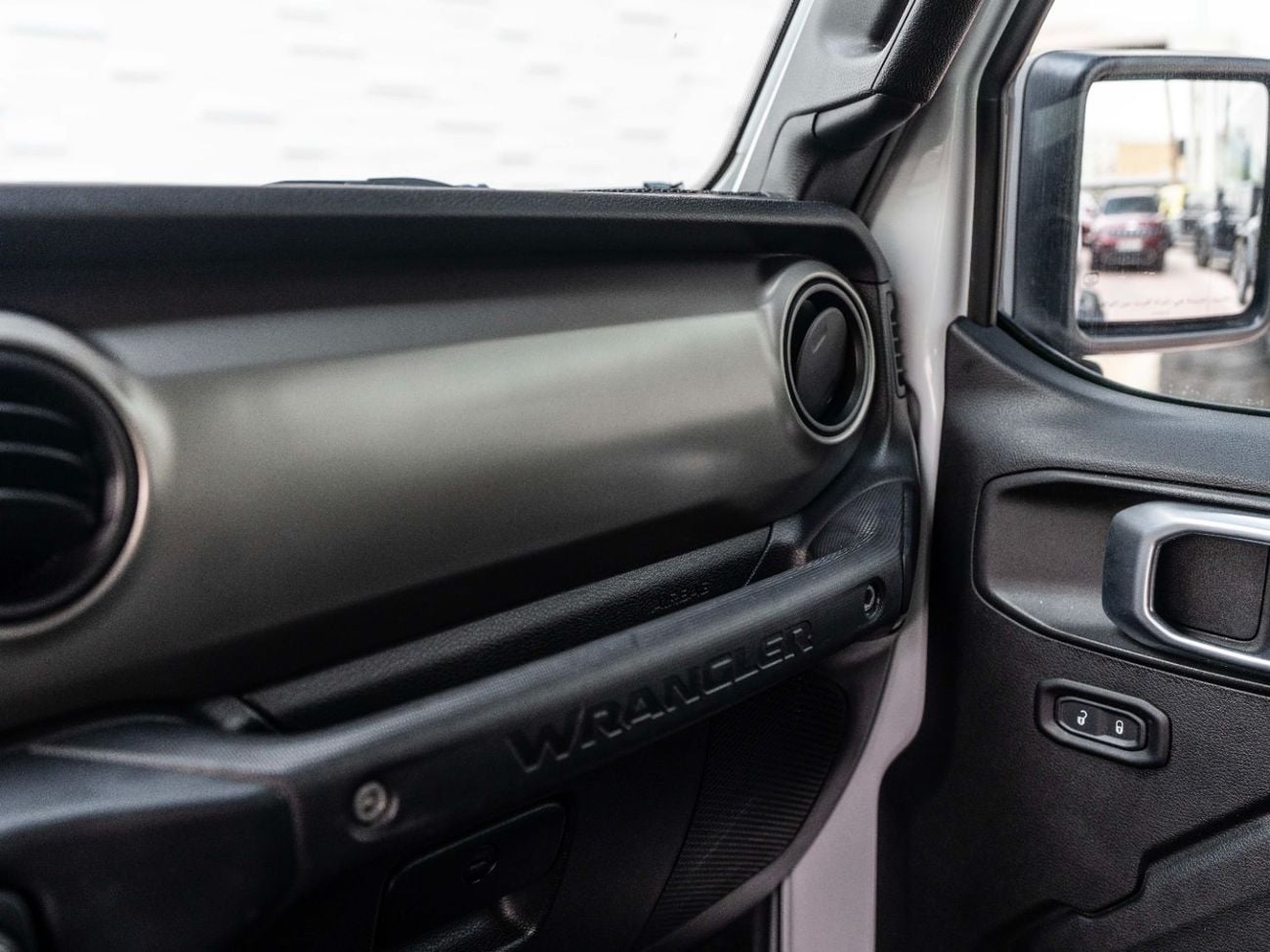 جيب رانجلر Unlimited Sport 3.6L A/T