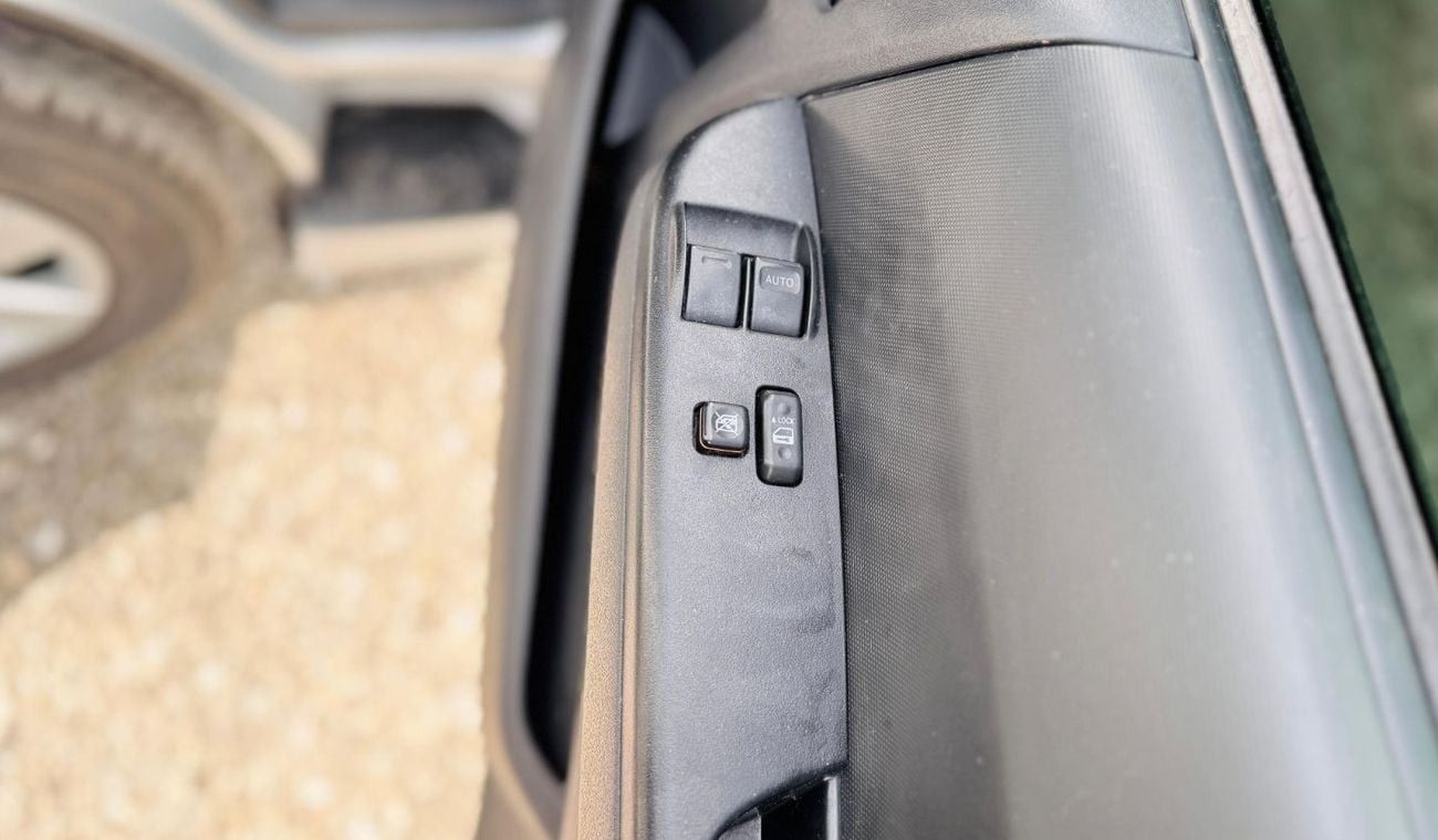 Toyota Hiace GOOD CONDITION | RHD | 2018 | 3.0L DIESEL ENGINE | 12 SEATERS | AUTOMATIC TRANSMISSION | DIGITAL REA