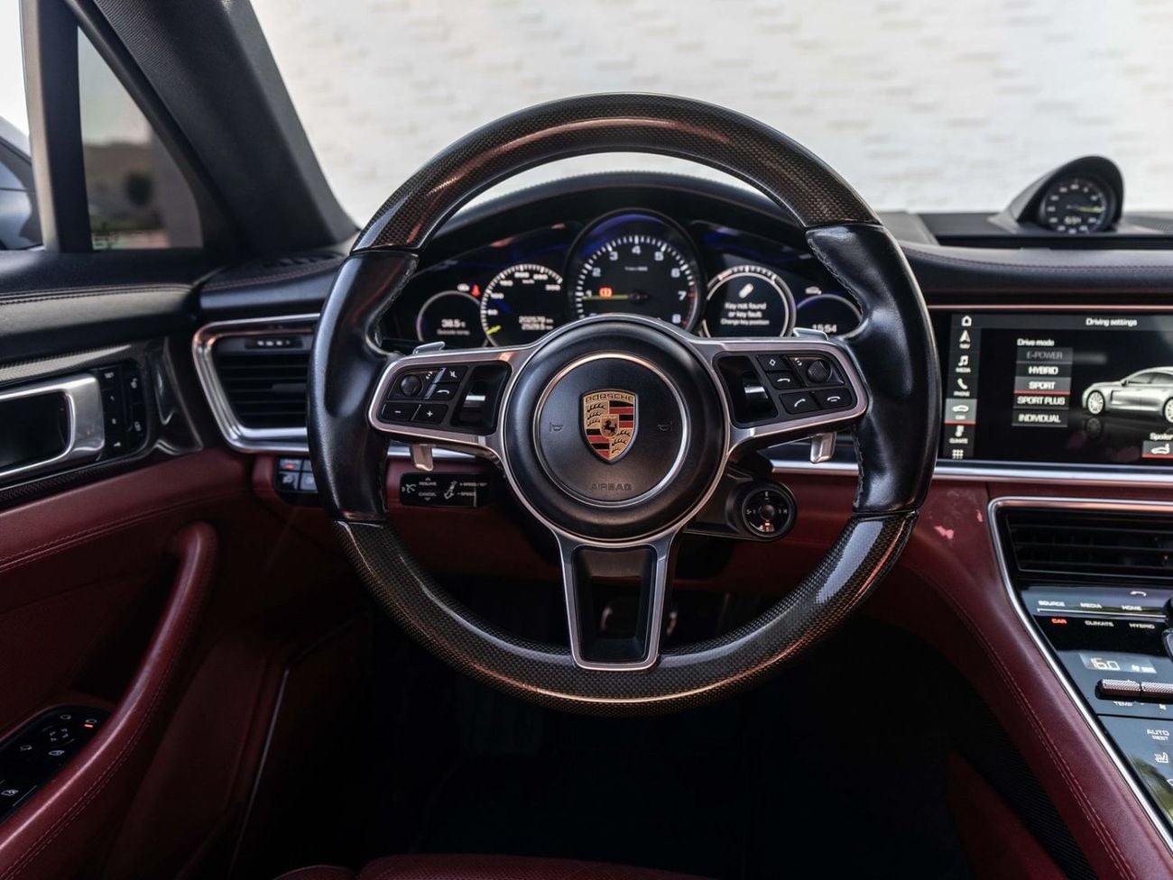 بورش باناميرا 4 E-HYBRID Porsche Panamera 4 E-Hybrid 2018
