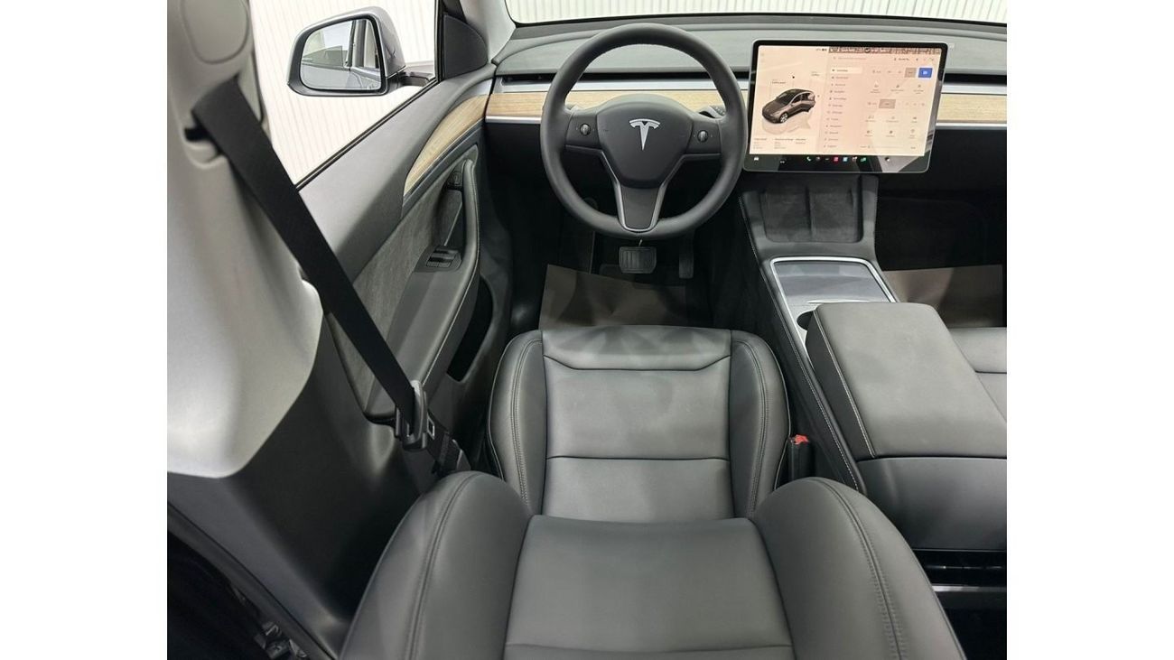 Tesla Model Y 2023 Tesla Model Y Long Range Dual Motor, Sep 2031 Tesla Battery Warranty, Autopilot, Low Kms, GCC
