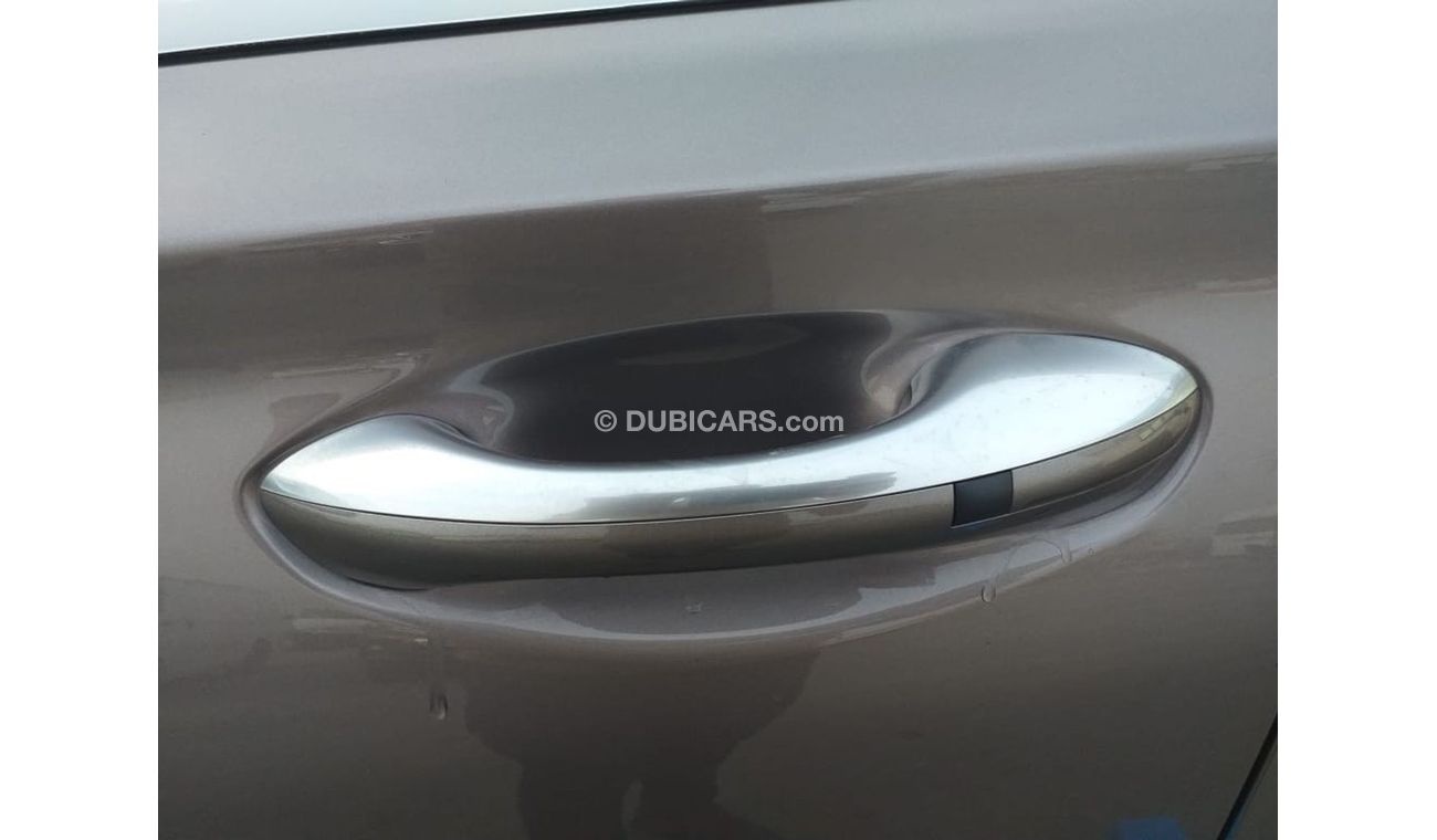 Hyundai Santa Fe Hyundai Santa Fe 2.4L 4x2 MODEL 2020 WIRELESS CHARGER PANORAMIC ROOF PUSH START POWER SEATS ALLOY WH