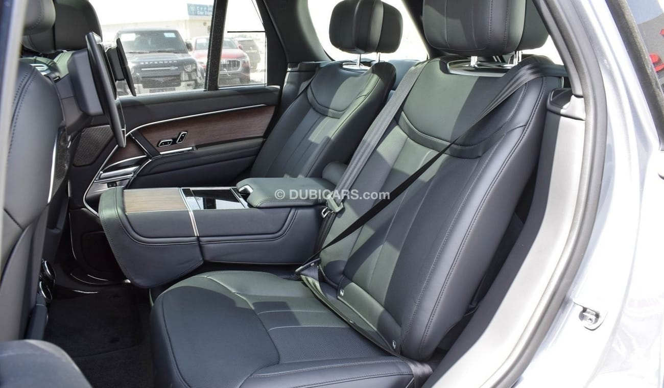 Land Rover Range Rover P530 4.4P V8  SWB AWD Aut .(For Local Sales plus 10% for Customs & VAT)