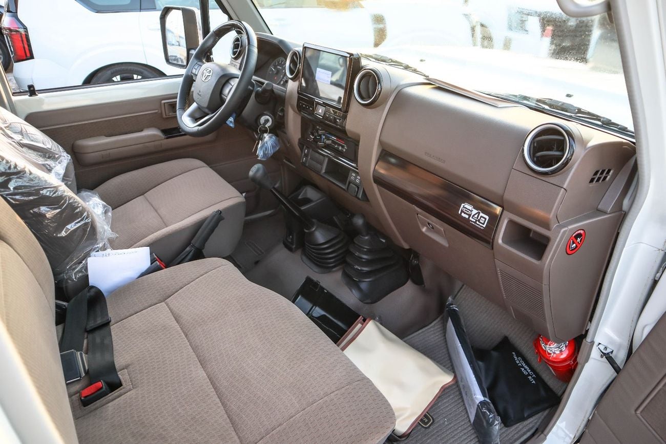 تويوتا لاند كروزر بيك آب TOYOTA LAND CRUISER PICK-UP (70 SERIES) – GRJ79 – 4.0L V6 – 2025 MODEL