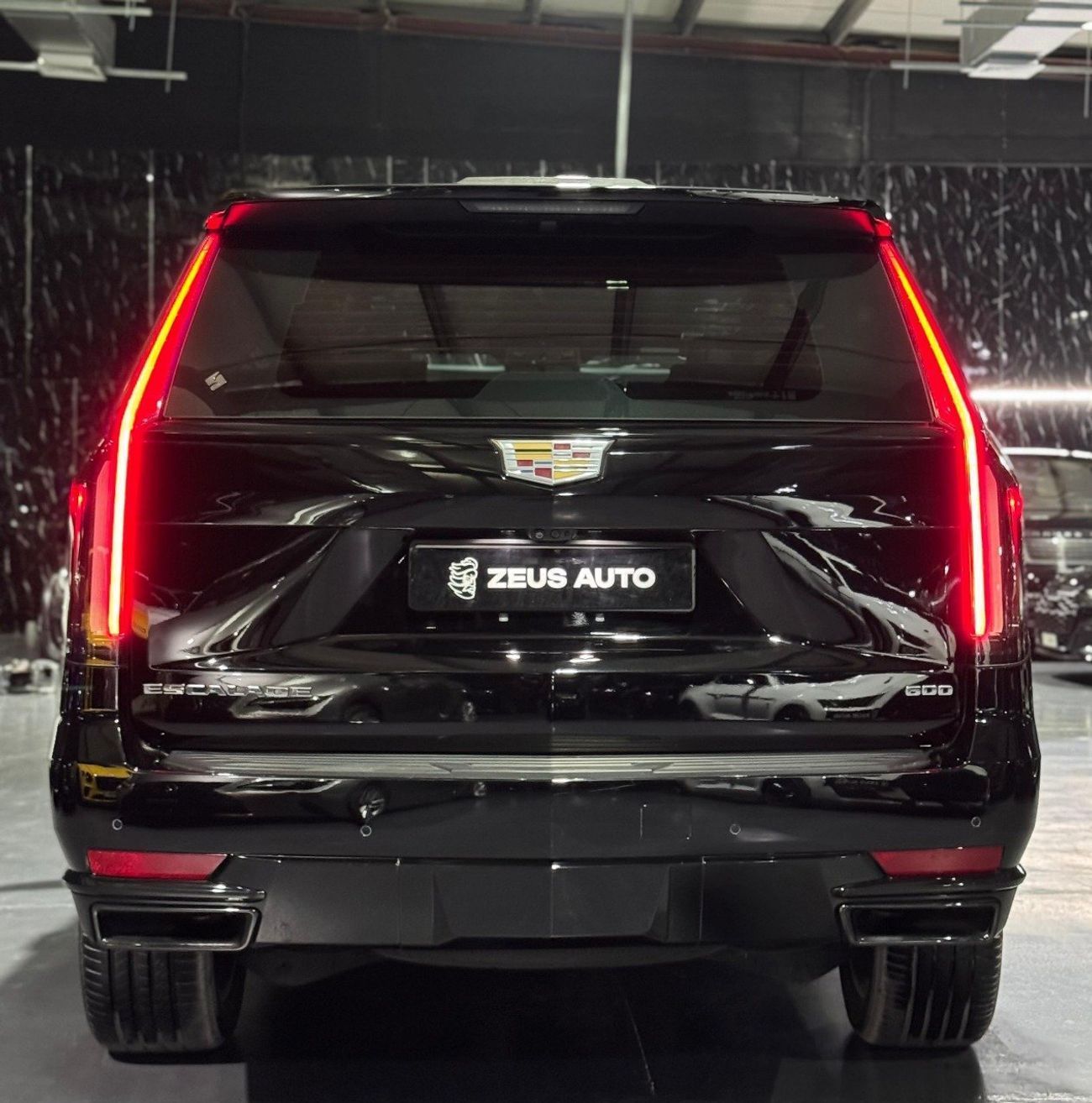 Cadillac Escalade Sport 6.2L 4WD 2022 Cadillac Escalade, 2026 Warranty, 2027 Service Pack, 8 Seater, Full Options, GCC