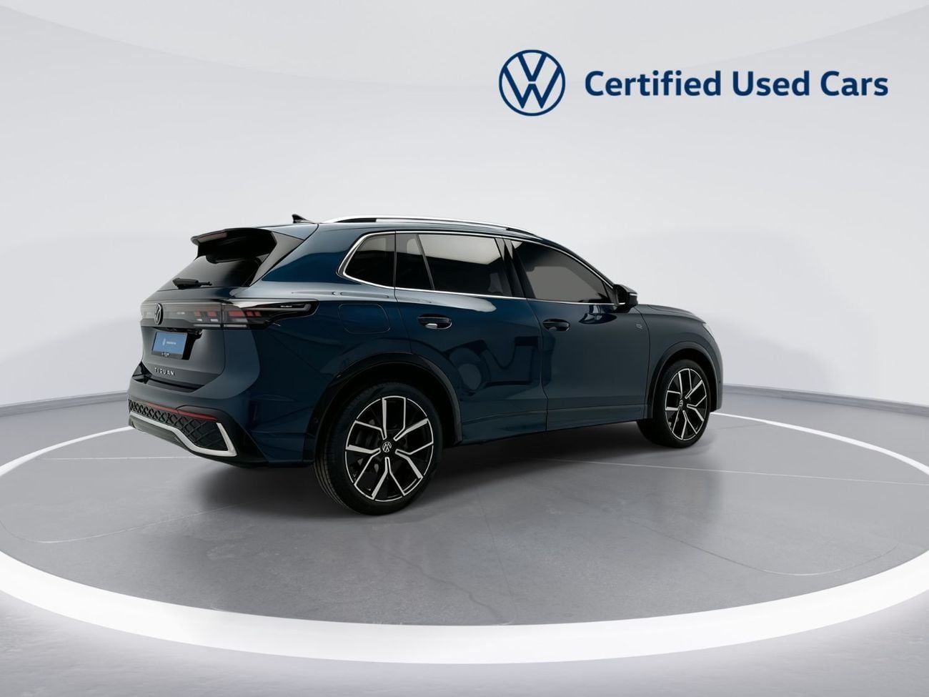 Volkswagen Tiguan Tiguan R-Line 1.4L (Ref#78130) - 32,100 AED SAVINGS from New Car