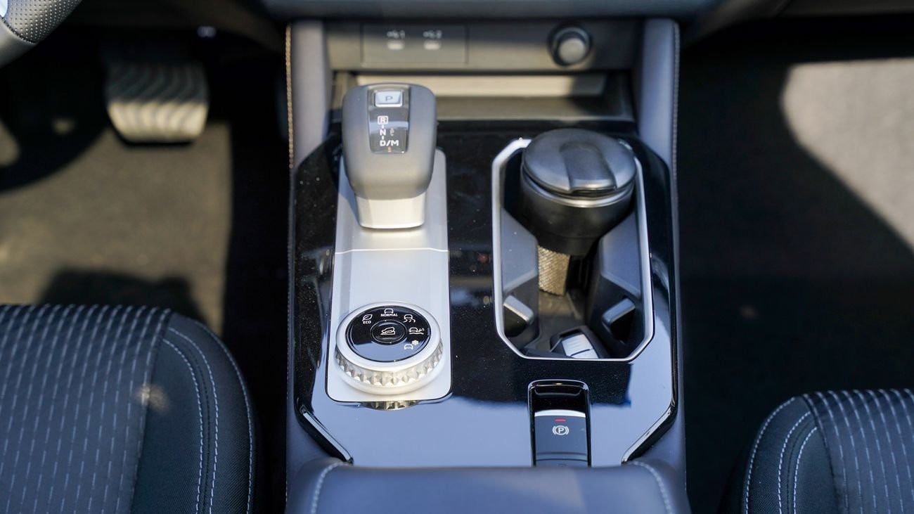 Mitsubishi Outlander Brand New 2026 Mitsubishi Outlander High Line (G03) 2.5L | 7-Seater SUV | GCC Spec | Export Only