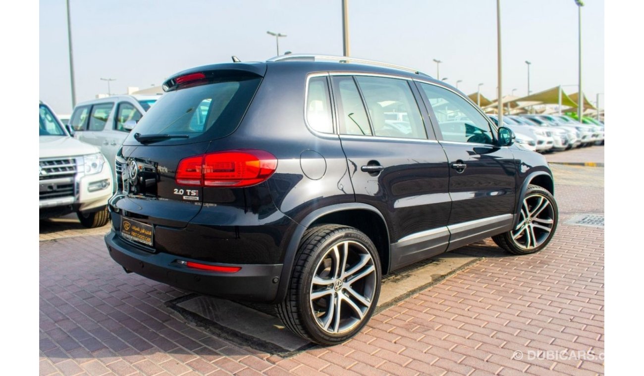 Volkswagen Tiguan 2015 | VOLKSWAGEN TIGUAN | 2.0L SEL TSI 4 MOTION V4 5-DOORS | AUTOMATIC TRANSMISSION | GCC | VERY WE