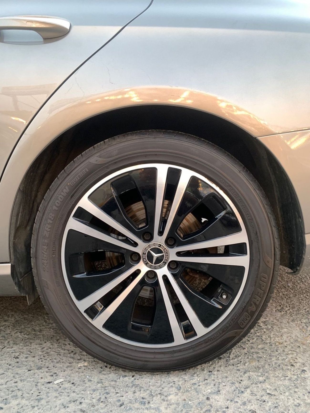 Mercedes-Benz E 250 Mercedes-Benz E250 V4 2.0L Model 2022 Price:150.000AED  Mileage:67.000 Km  Specifications: KORIAN Co