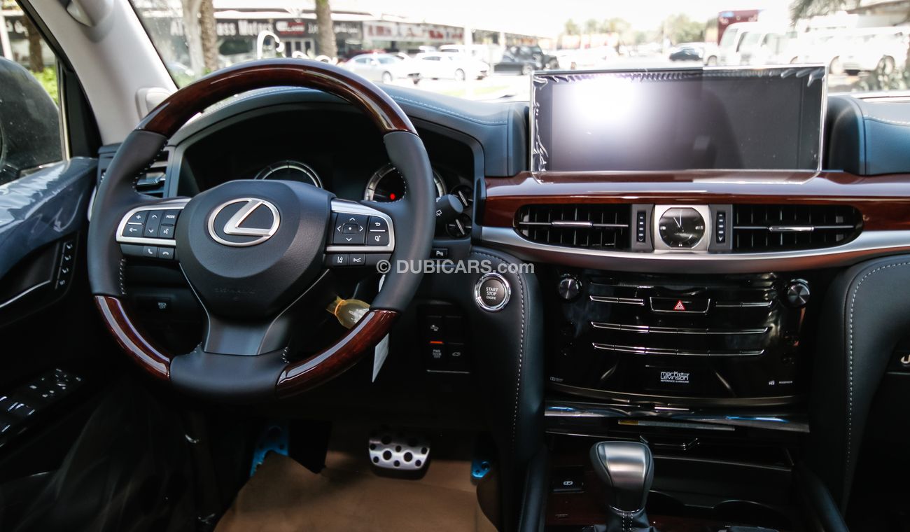 Lexus LX 570 S  18/18