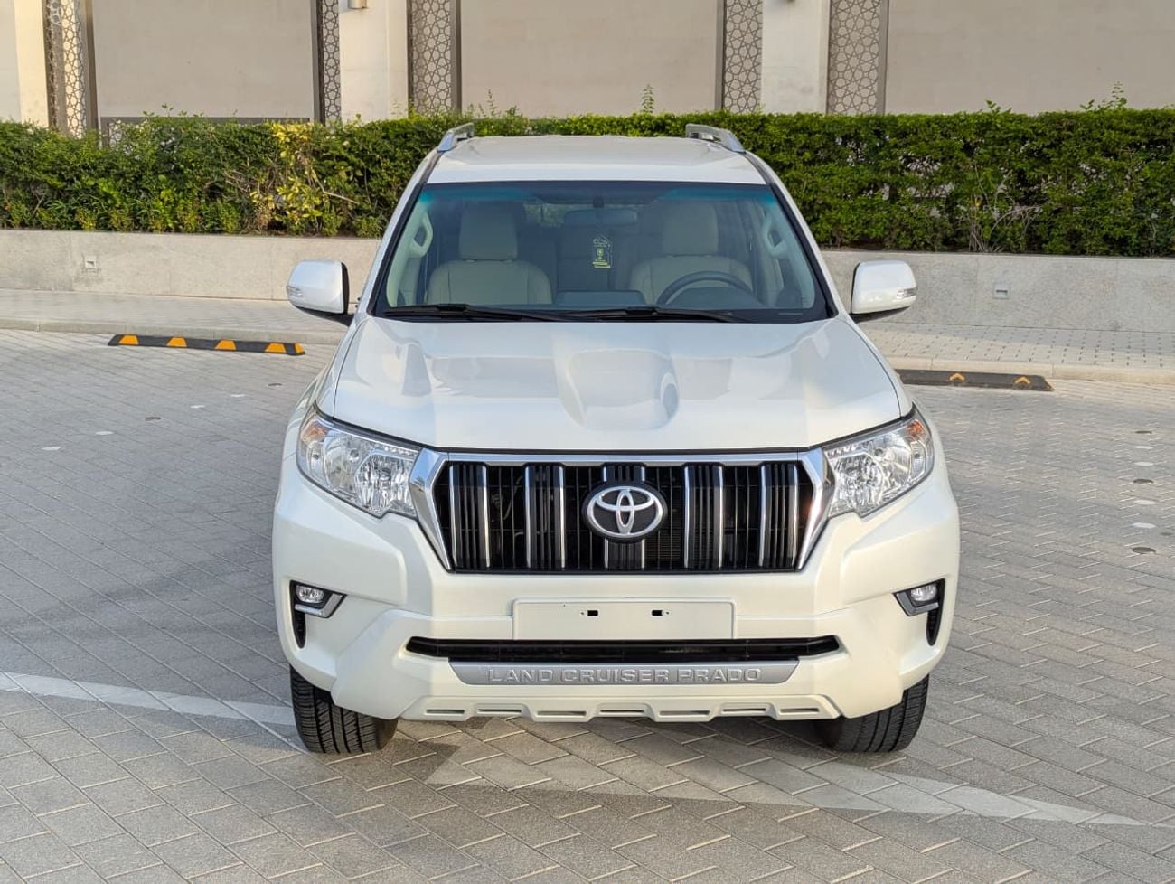 Toyota Prado 2020 Toyota Prado TXL - 3.0L V4 - 4WD- Deisel -GCC- Push Start With Fridge
