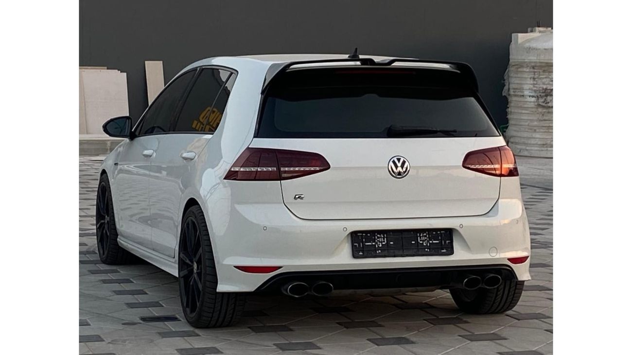 فولكس واجن جولف ار