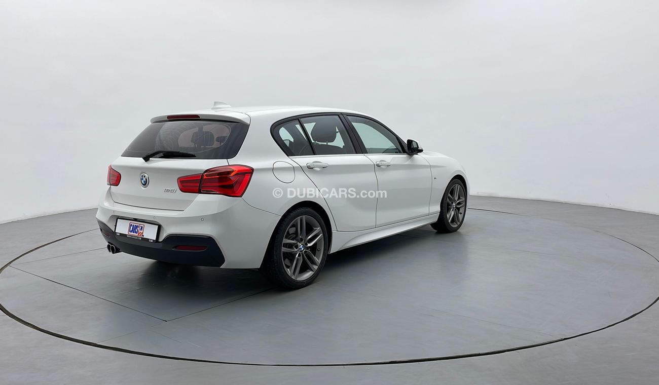 BMW 125i BMW 125 2