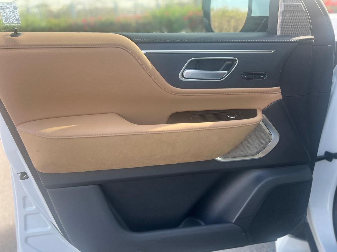 Infiniti QX80 Sensory 3.5L