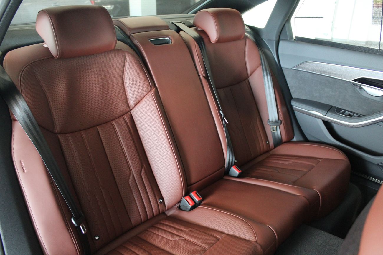 أودي A8 A8L 55 TFSI quattro 340hp Business Edition (Ref#5779)