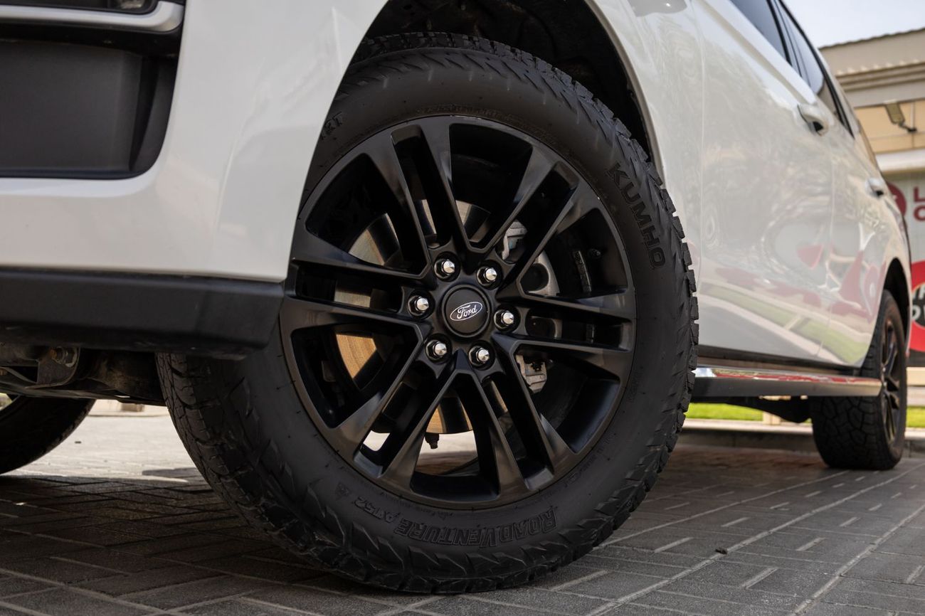 Ford Expedition XLT 3.5L (480 HP) RWD