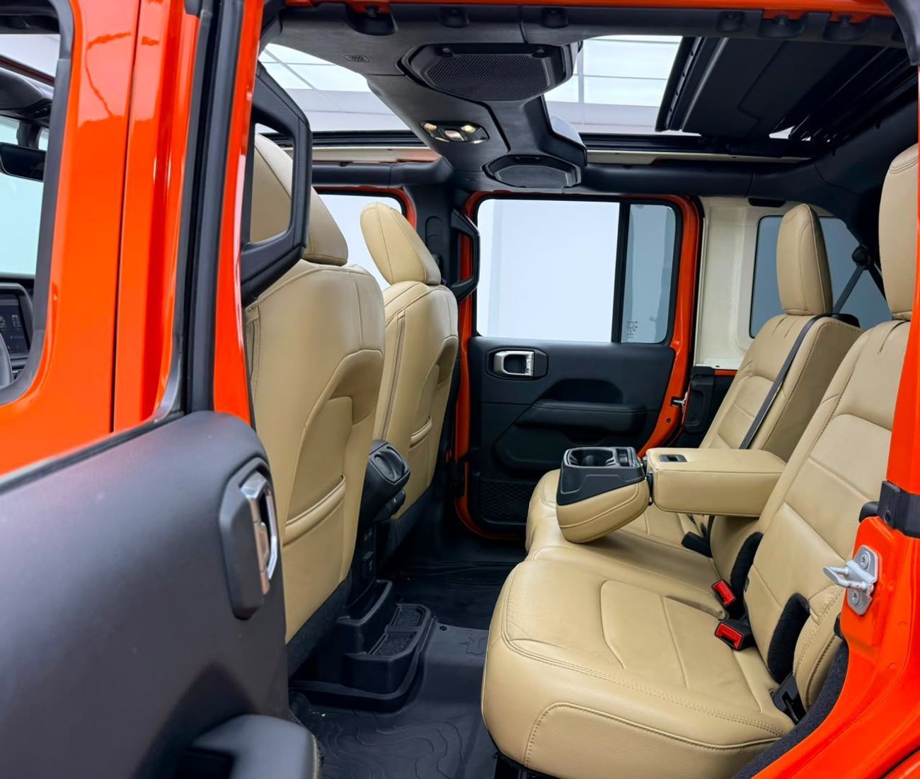 Jeep Wrangler Unlimited SAHARA 2019 Jeep Wrangler Unlimited, 2027 GTA Service Pack, Warranty, Full Service History, GCC