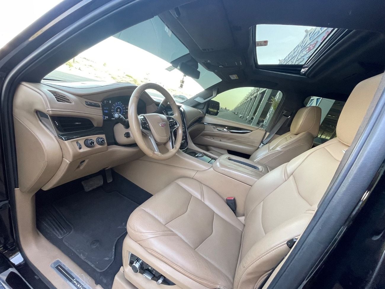 كاديلاك إسكالاد Platinum 6.2L