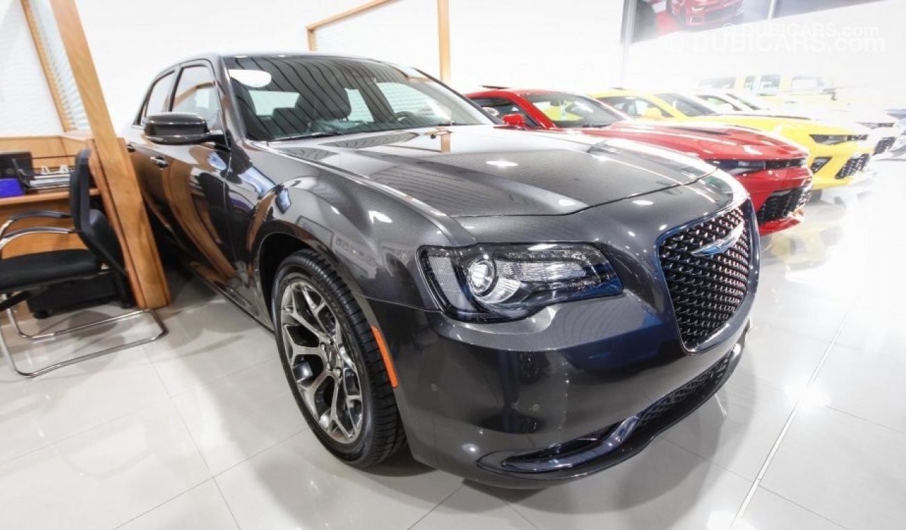 كرايسلر 300s DSS OFFER Brand New 2016  V8 5.7L HEMI WITH 3YRS/60000 KM AT THE DEALER