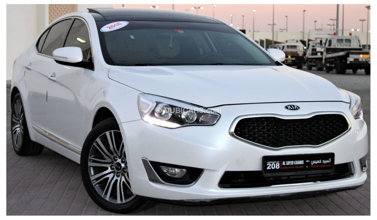 Kia Cadenza Kia Cadenza 2016 GCC No. Full option in excellent condition, without accidents, there is a cosmetic