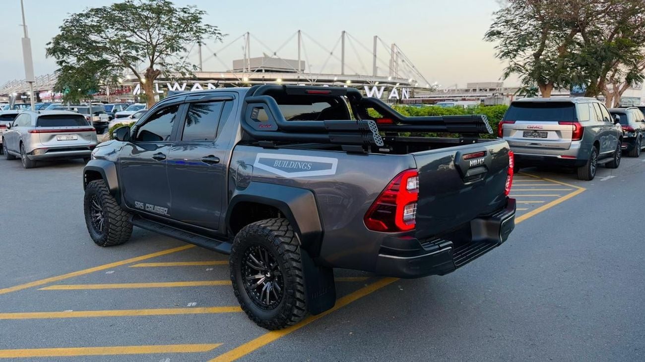 Toyota Hilux Special suspension+off-road tires GR Kitt