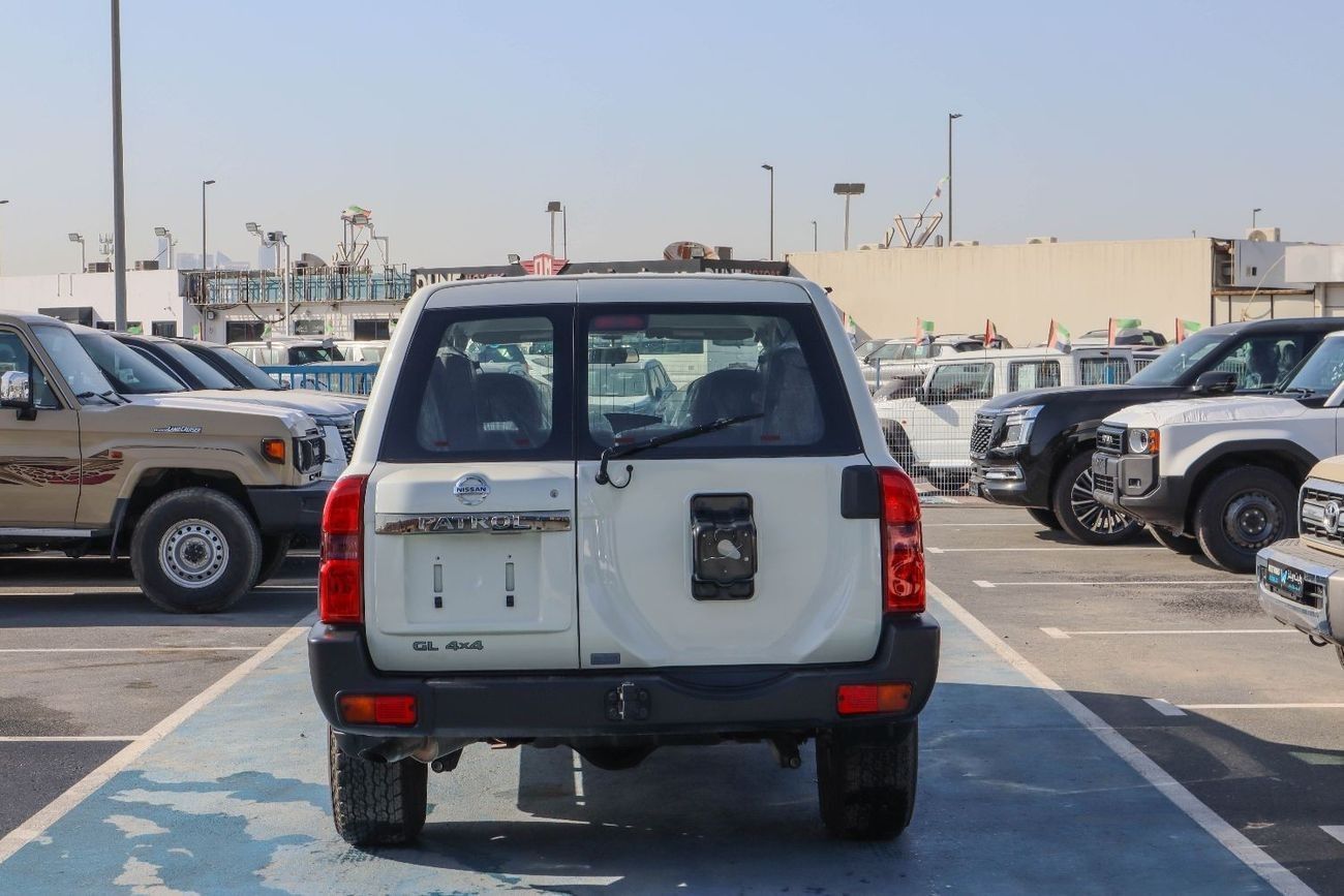نيسان باترول سفاري nissan patrol safari 4.8L A/T 2023 model