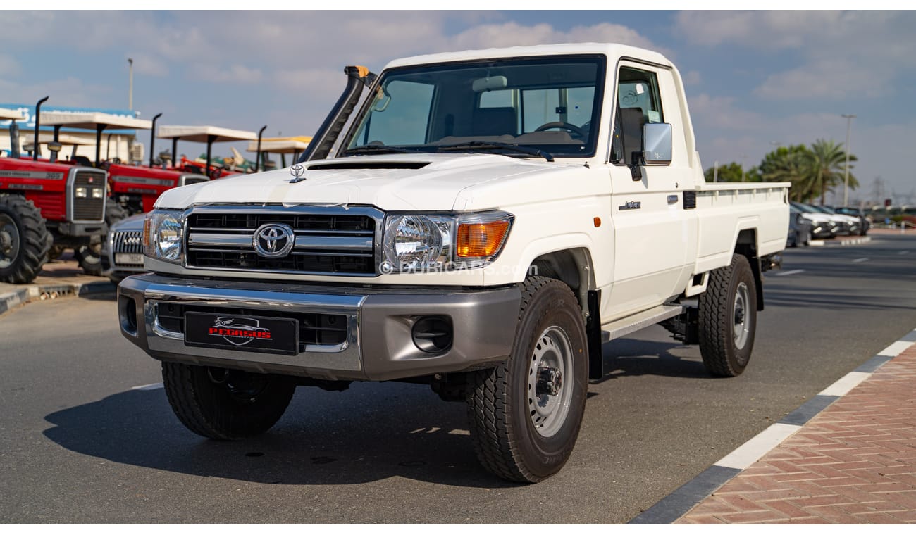 تويوتا لاند كروزر PICKUP 79 - 4.5L V8 DIESEL MT SINGLE CAB  ( 2023 NEW !!!!!1)