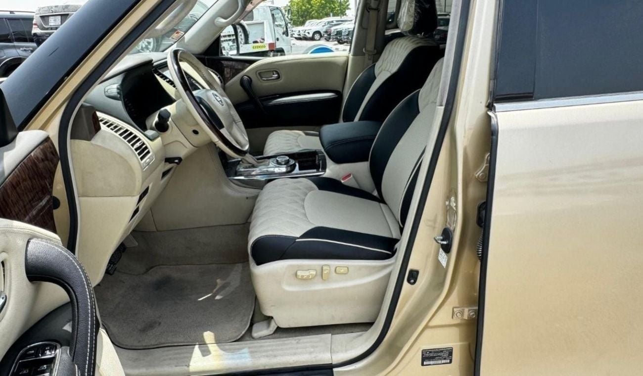 نيسان باترول Petrol 5.6 Liter Hand Drive Full Option only for export available