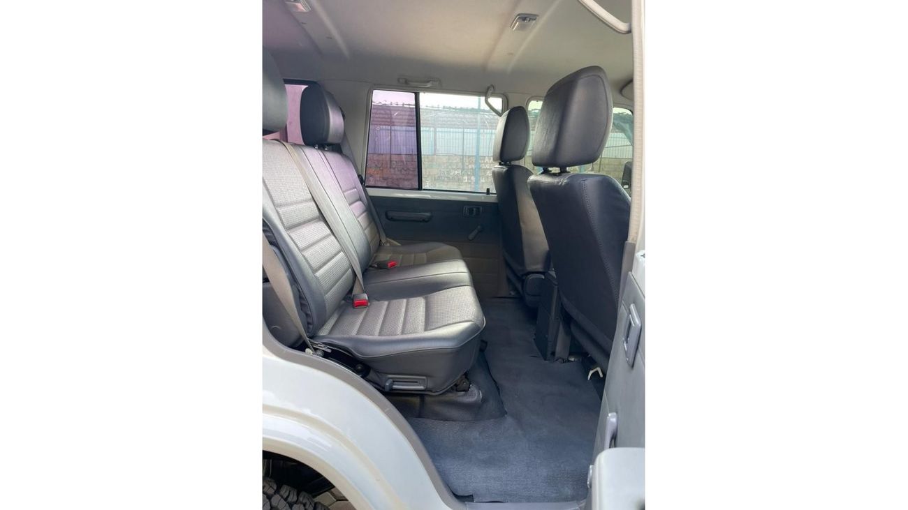Toyota Land Cruiser 70 Diesel 4.5 Liter Right Hand Drive 5 Doors Manual Gear