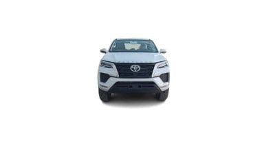 Toyota Fortuner LHD 2.4L DIESEL E 4X4 AT_24YM