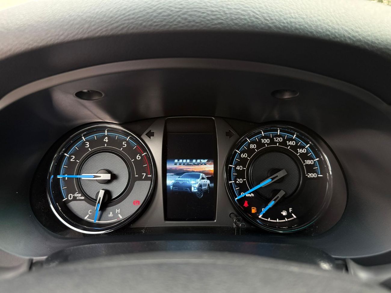 Toyota Hilux ADV 4.0L