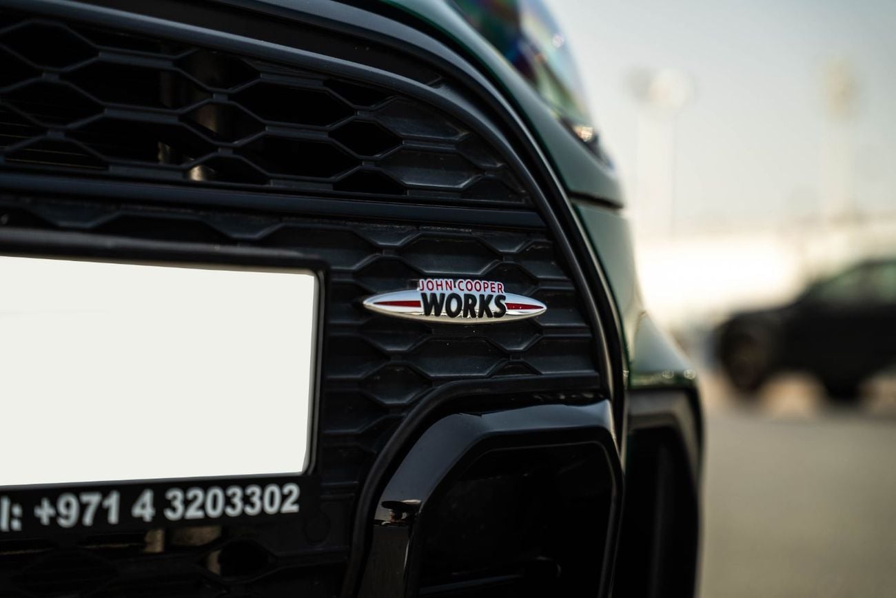 ميني كوبر إس JCW Kit 2022 Full Service History GCC Low Mileage 2.0L Turbo 4 Cylinders