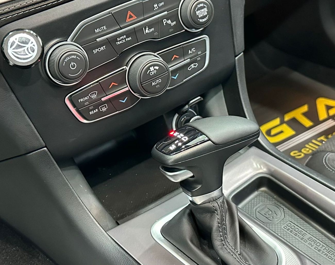 دودج تشارجر 2023 Dodge Charger R/T, March 2029 Dodge Warranty, Full Options, Low Kms, GCC